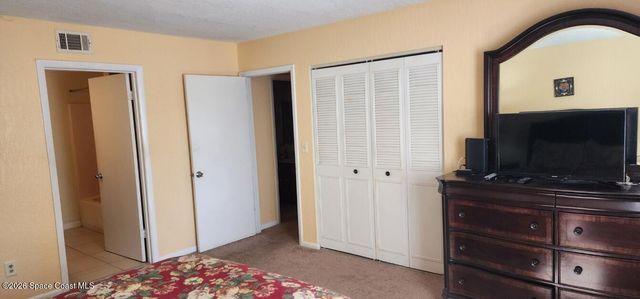 2101 Forest Knoll Drive NE 01-205, Palm Bay, FL 32905