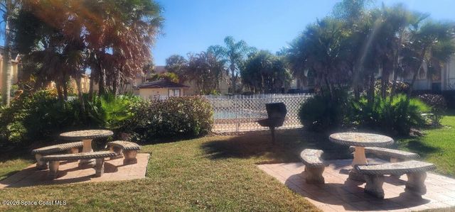 2101 Forest Knoll Drive NE 01-205, Palm Bay, FL 32905