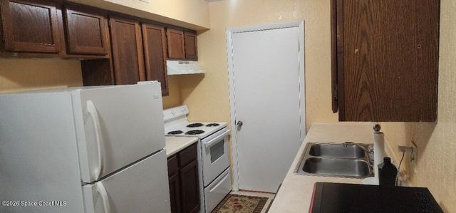 2101 Forest Knoll Drive NE 01-205, Palm Bay, FL 32905