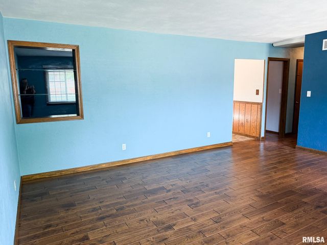 14 APPLE TREE Lane, East Peoria, IL 61611