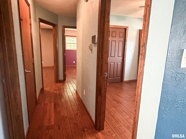 14 APPLE TREE Lane, East Peoria, IL 61611
