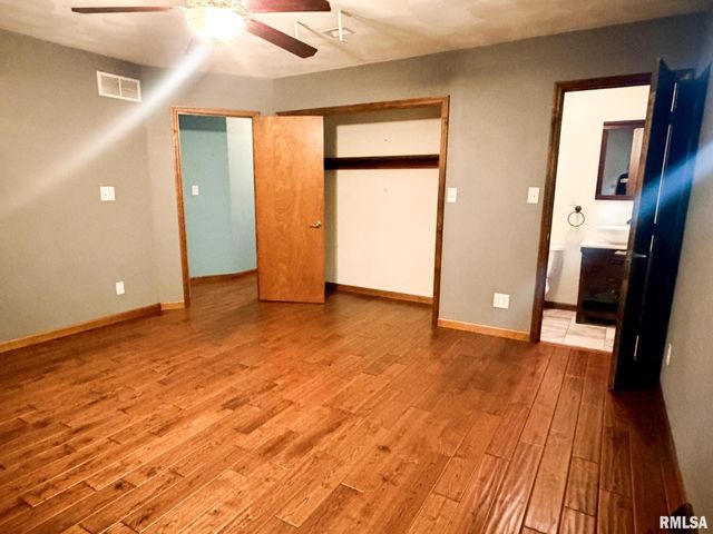 14 APPLE TREE Lane, East Peoria, IL 61611