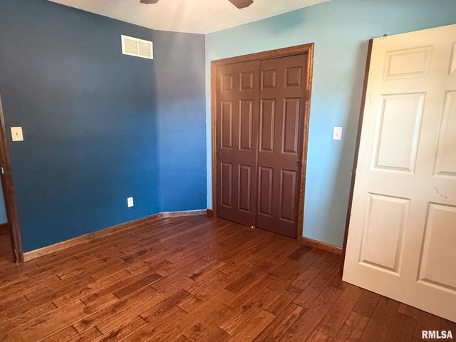 14 APPLE TREE Lane, East Peoria, IL 61611
