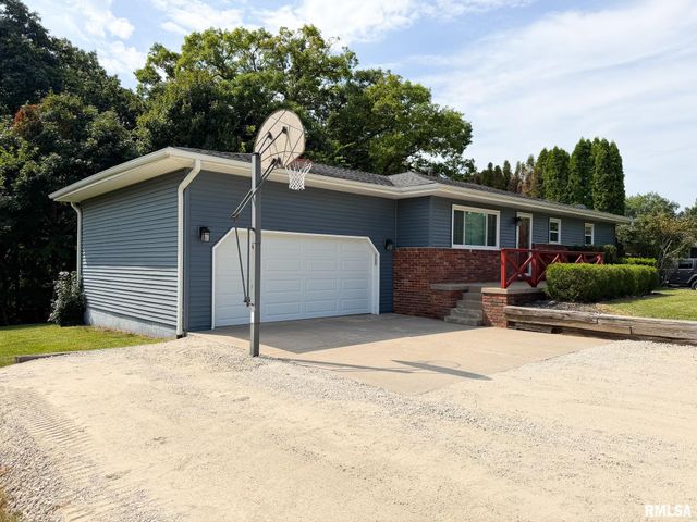 14 APPLE TREE Lane, East Peoria, IL 61611