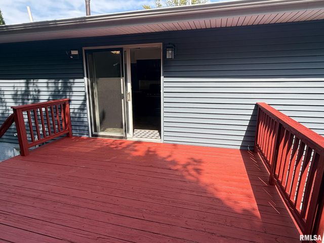 14 APPLE TREE Lane, East Peoria, IL 61611