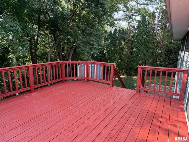 14 APPLE TREE Lane, East Peoria, IL 61611