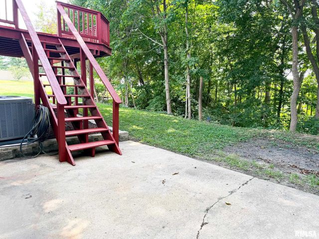 14 APPLE TREE Lane, East Peoria, IL 61611