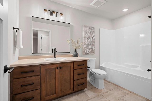 2897 HOWARD, Howard, WI 54313