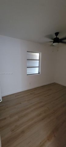 142 SE 4th Avenue, Boynton Beach, FL 33435
