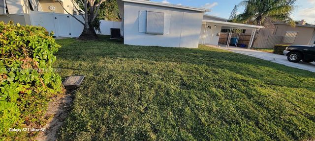 142 SE 4th Avenue, Boynton Beach, FL 33435