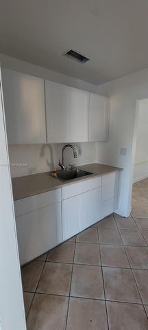 142 SE 4th Avenue, Boynton Beach, FL 33435