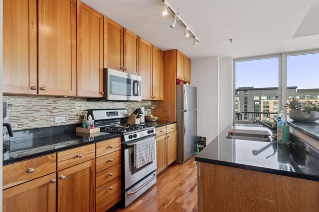 929 Portland Avenue 1305, Minneapolis, MN 55404
