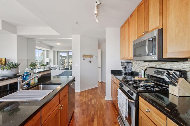 929 Portland Avenue 1305, Minneapolis, MN 55404