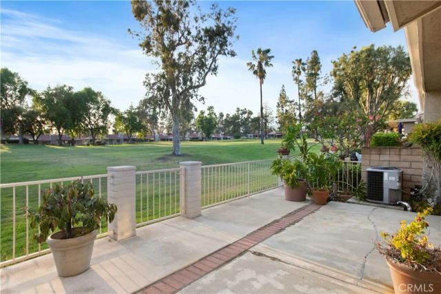 872 Pebble Beach, Upland, CA 91784