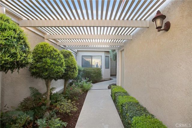 872 Pebble Beach, Upland, CA 91784