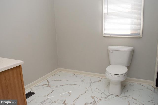 558 S CHURCH STREET, Waynesboro, PA 17268