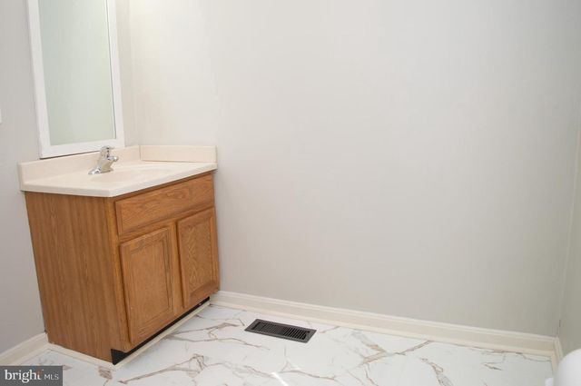 558 S CHURCH STREET, Waynesboro, PA 17268