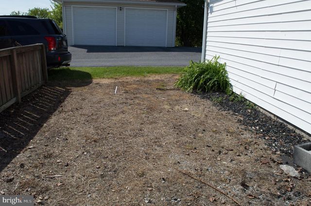 558 S CHURCH STREET, Waynesboro, PA 17268