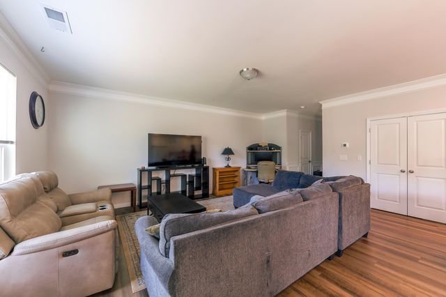 7037 Haddington Drive, Roebuck, SC 29376