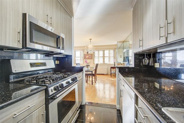 102-30 66th Road 12E, Forest Hills, NY 11375