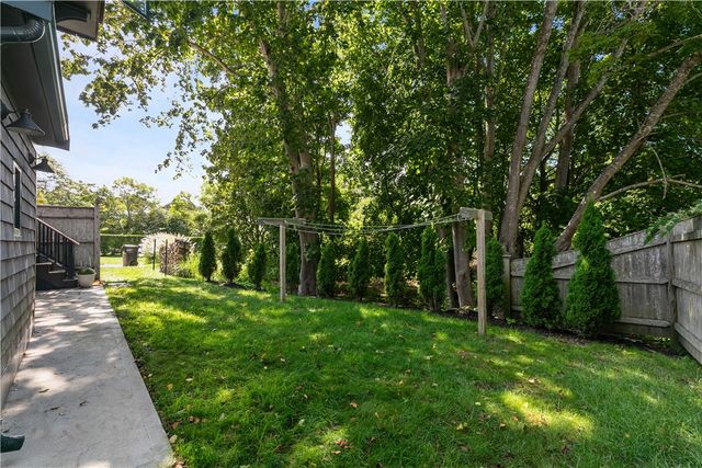 99 Coggeshall Avenue 2, Newport, RI 02840