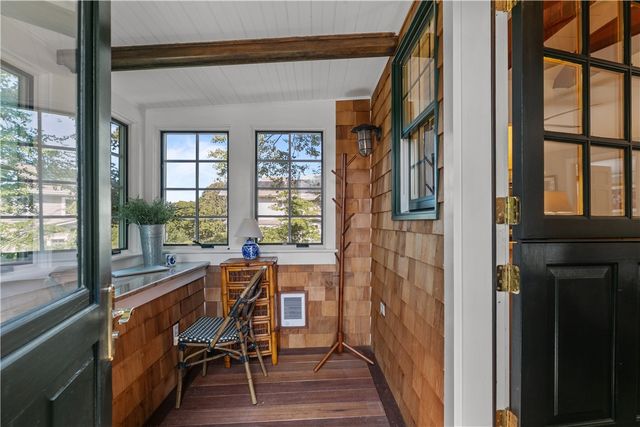 99 Coggeshall Avenue 2, Newport, RI 02840