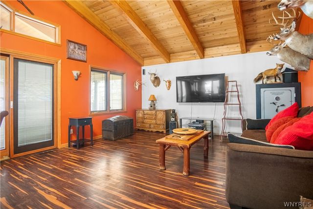 2995 Krueger Road, Wheatfield, NY 14120