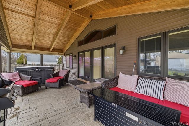 2995 Krueger Road, Wheatfield, NY 14120