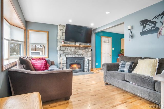 2995 Krueger Road, Wheatfield, NY 14120