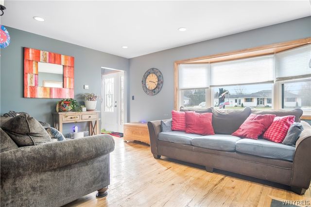 2995 Krueger Road, Wheatfield, NY 14120