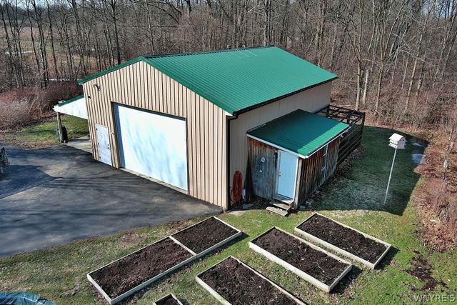 2995 Krueger Road, Wheatfield, NY 14120