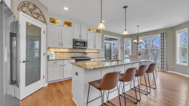 522 Cloverdale LANE, Plymouth, WI 53073