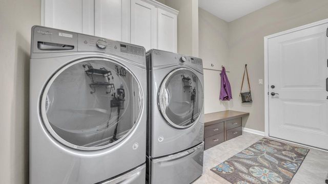 522 Cloverdale LANE, Plymouth, WI 53073