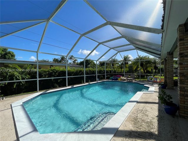 8522 SW 148th Terrace, Palmetto Bay, FL 33158