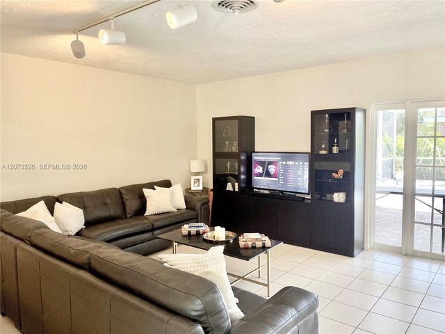 8522 SW 148th Terrace, Palmetto Bay, FL 33158