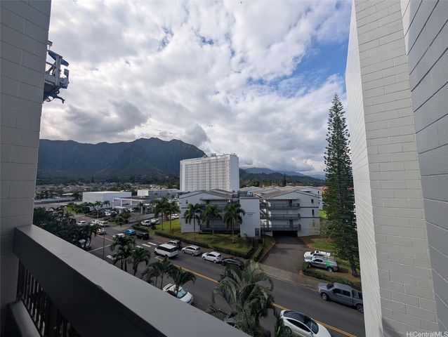 46-270 Kahuhipa Street A619, Kaneohe, HI 96744