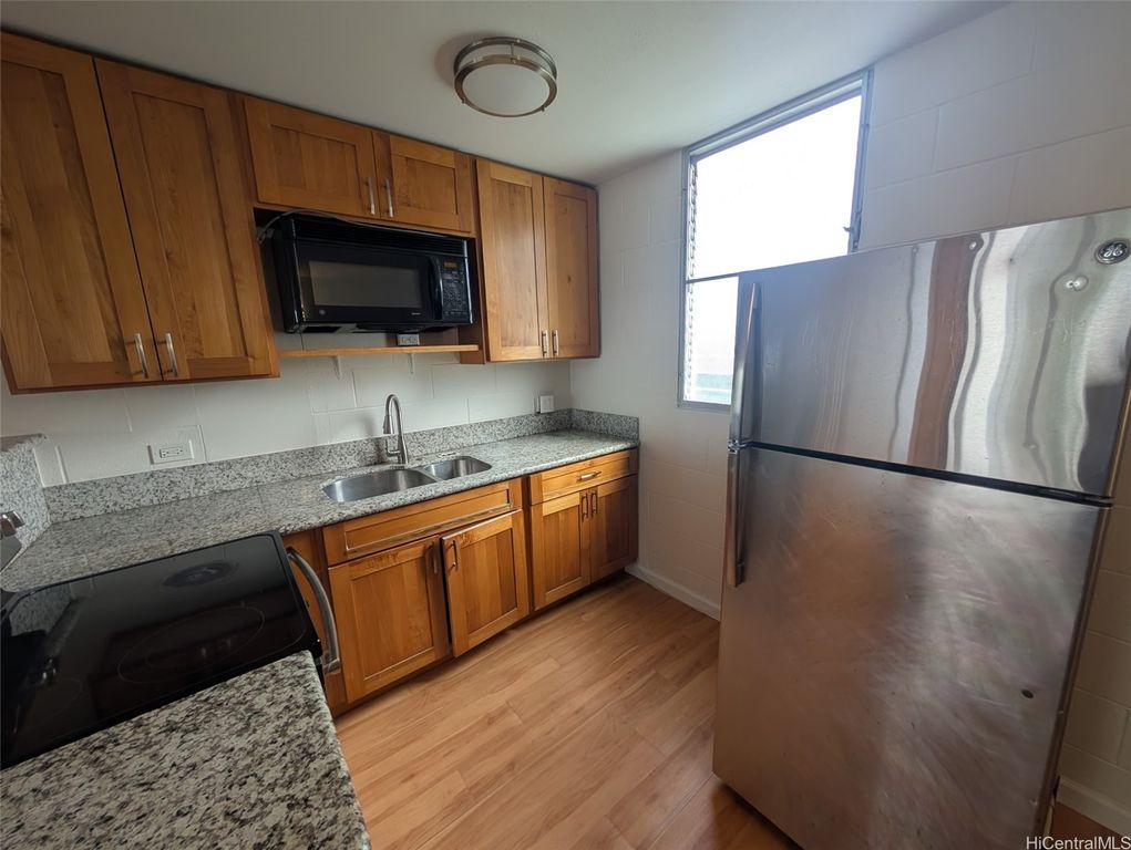 46-270 Kahuhipa Street A619, Kaneohe, HI 96744