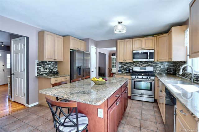 27 Red Schoolhouse Road, Spring Valley, NY 10977