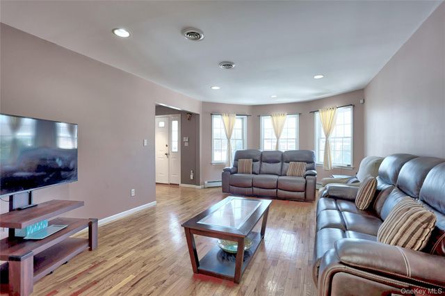 27 Red Schoolhouse Road, Spring Valley, NY 10977