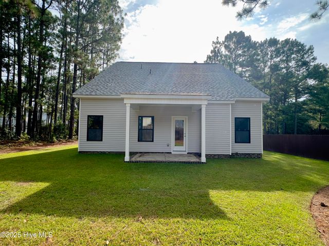 750 Blue Bird Drive, Vass, NC 28394