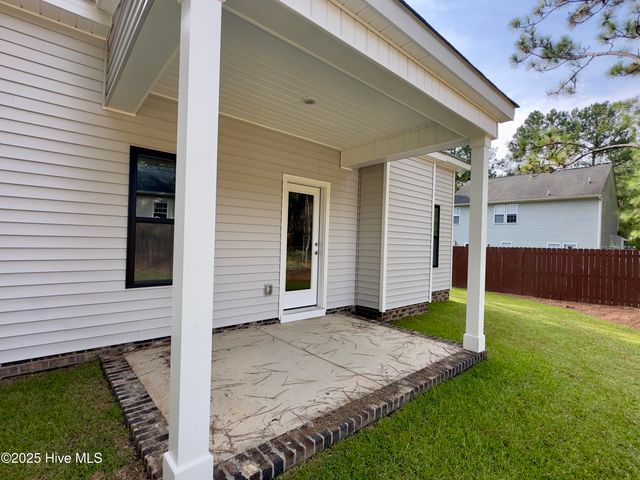 750 Blue Bird Drive, Vass, NC 28394