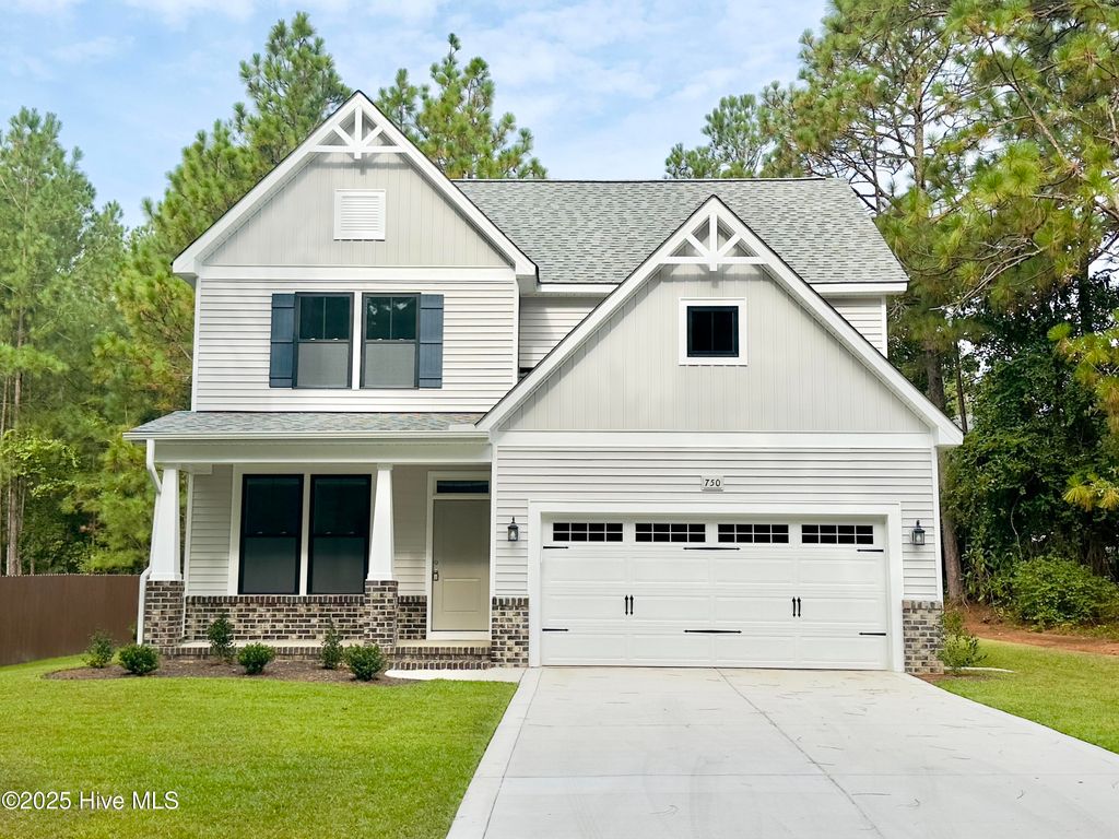 750 Blue Bird Drive, Vass, NC 28394