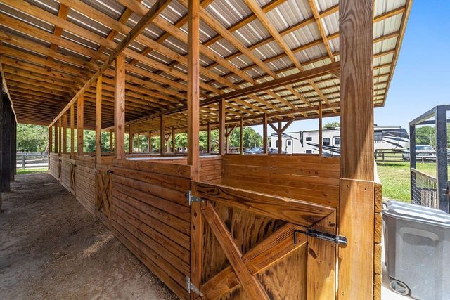 16392 NE JACKSONVILLE ROAD, Citra, FL 32113