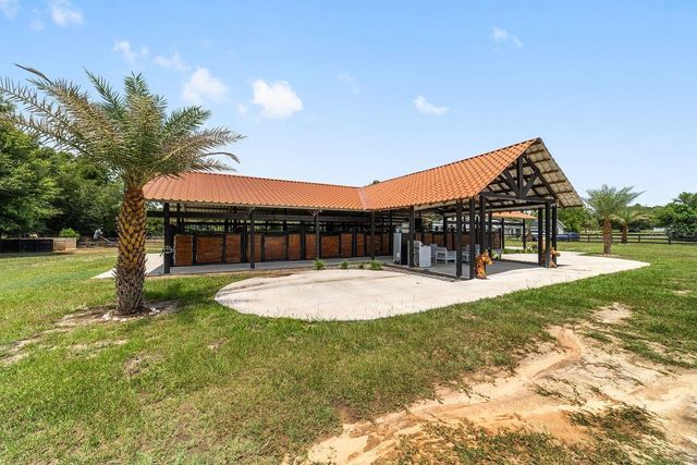 16392 NE JACKSONVILLE ROAD, Citra, FL 32113