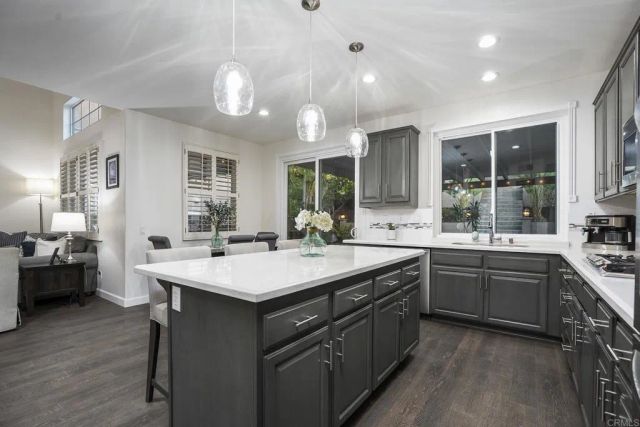 1880 MEEKS BAY DR, Chula Vista, CA 91913