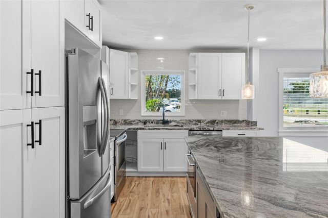 3712 N CLEARFIELD AVENUE, Tampa, FL 33603