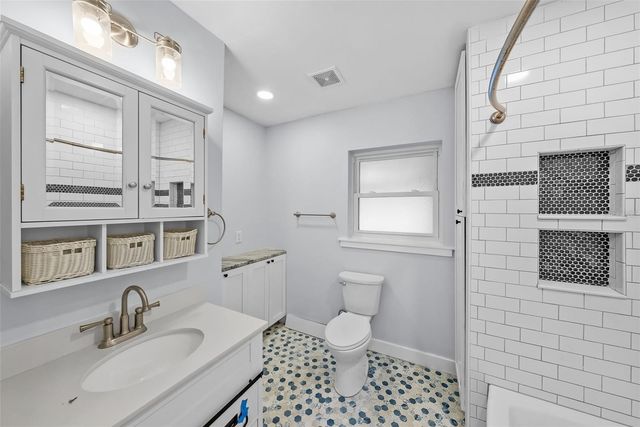 3712 N CLEARFIELD AVENUE, Tampa, FL 33603