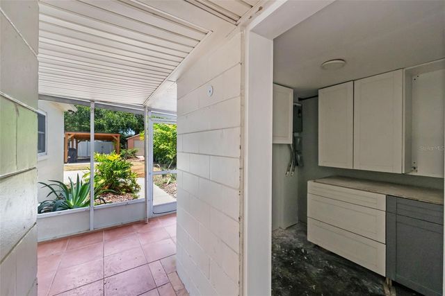 3712 N CLEARFIELD AVENUE, Tampa, FL 33603