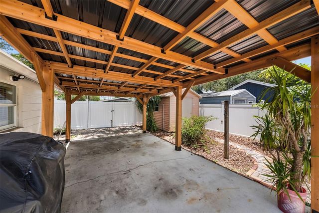 3712 N CLEARFIELD AVENUE, Tampa, FL 33603
