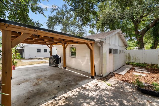 3712 N CLEARFIELD AVENUE, Tampa, FL 33603
